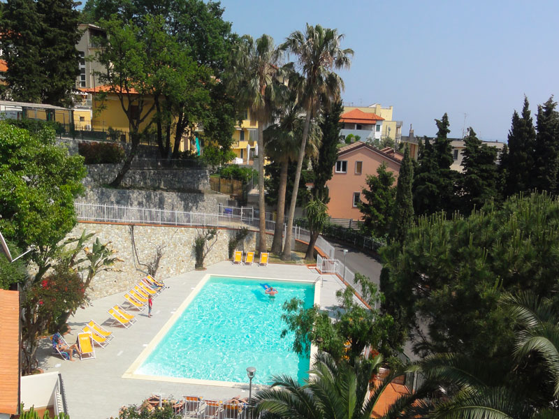 Residence Dei Fiori Pietra Ligure Two-room Apartment 5 People Comfort