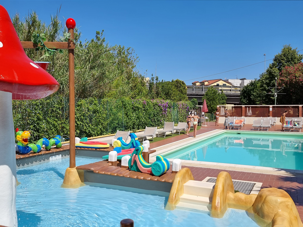 Camping Dei Fiori Mobilhome 5 Pax afbeelding